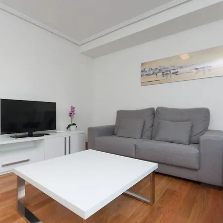 Ulia Apartments- Garden Boutique