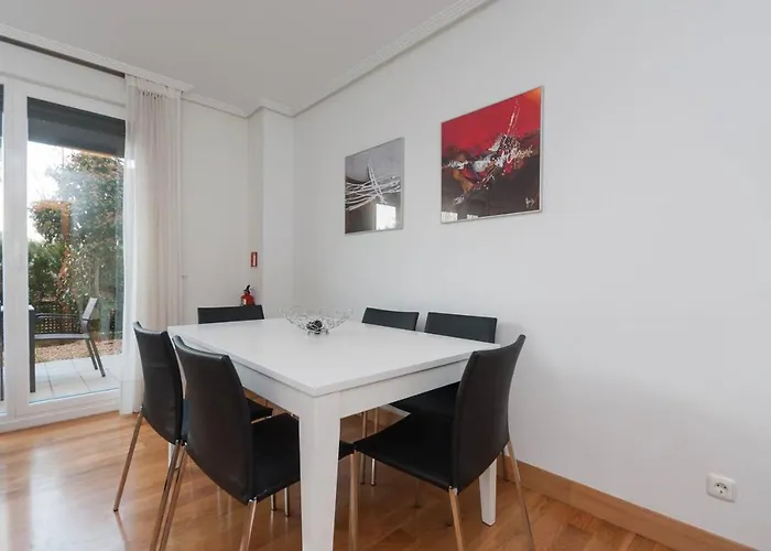 Ulia Apartments- Garden Boutique Lägenhet *