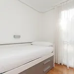 アパート Ulia Apartments- Garden Boutique & 1 Free Parking Space サン・セバスティアン