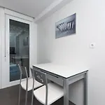 Ulia Apartments- Garden Boutique & 1 Free Parking Space サン・セバスティアン