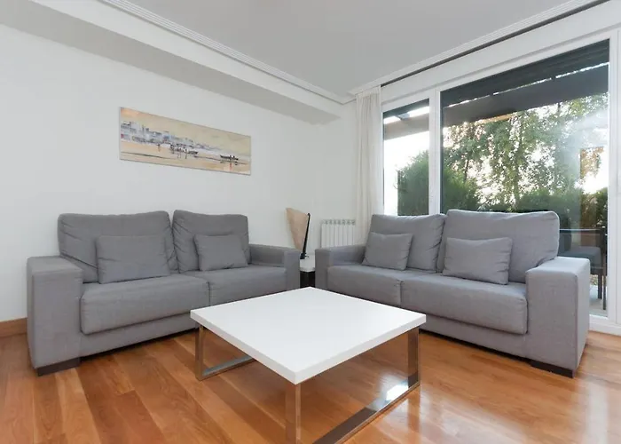 Ulia Apartments- Garden Boutique Διαμέρισμα *