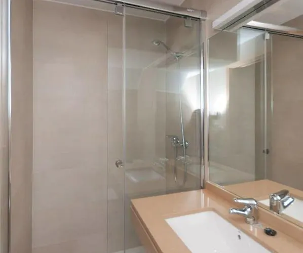 Appartement Ulia Apartments- Garden Boutique