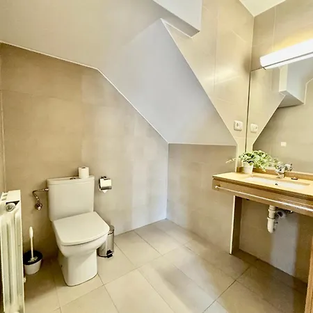 Daire Ulia Apartments- Garden Boutique & 1 Free Parking Space